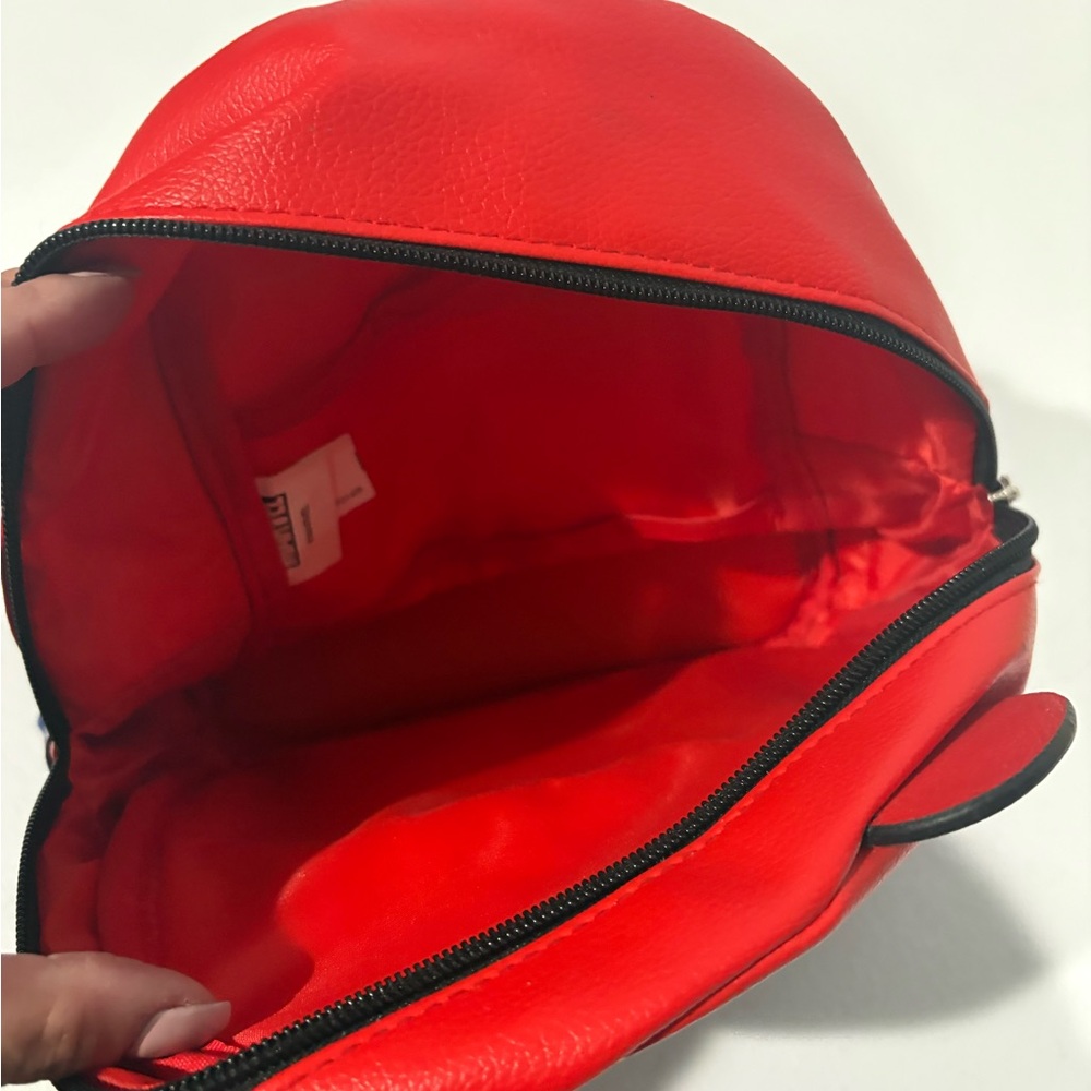 Marvel Bear Red and Blue Spider Backpack - Picture 5 of 9